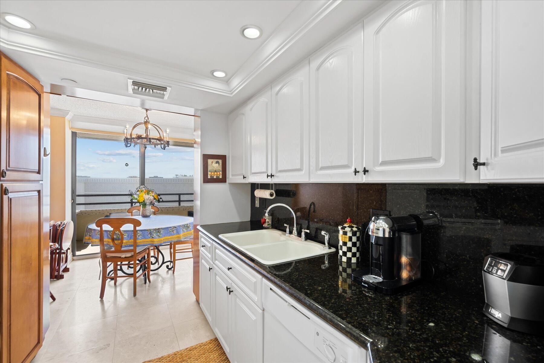 3560 S Ocean Boulevard 909 Property Photo 16
