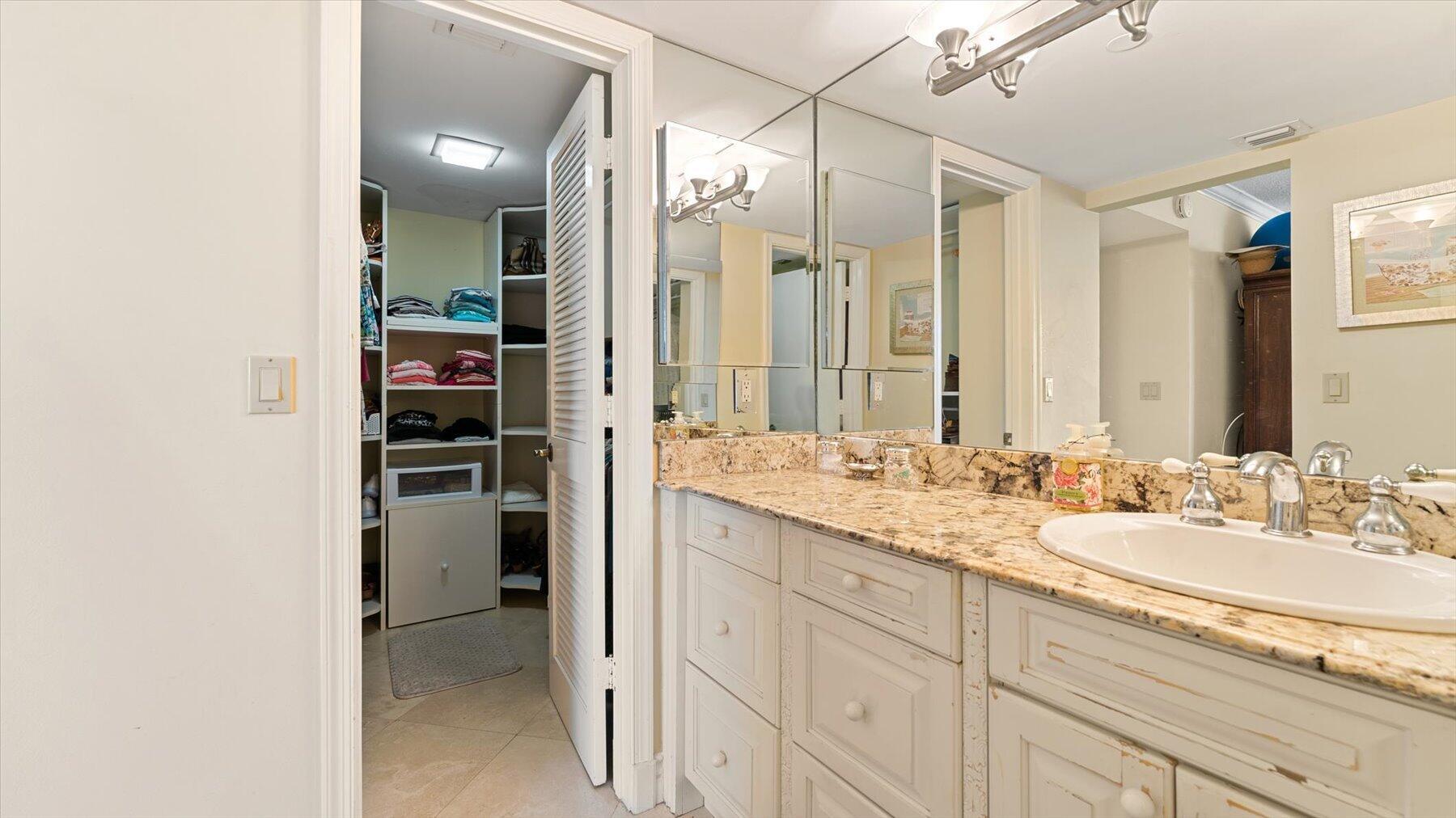 3560 S Ocean Boulevard 909 Property Photo 29