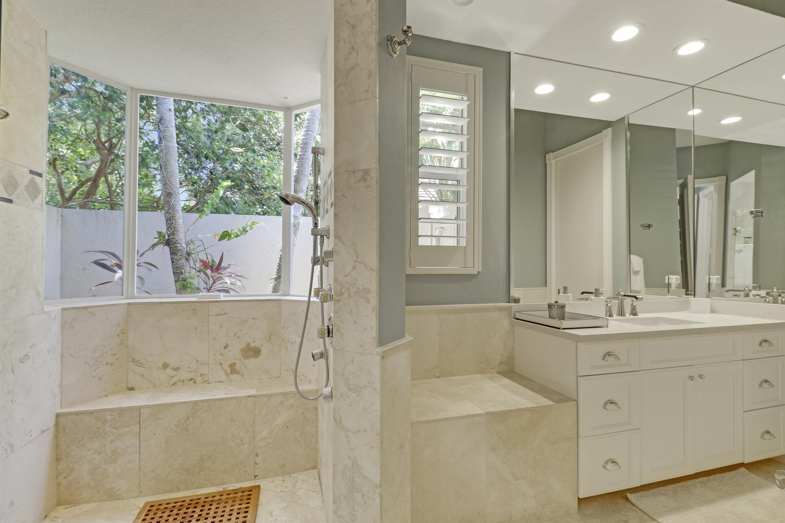 18808 Se Windward Island Lane Property Photo 38