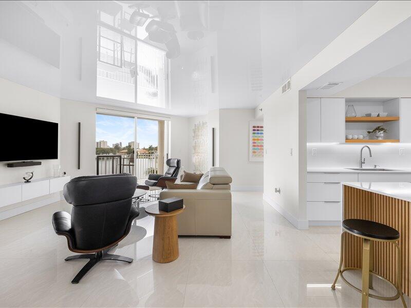 18260 N Bay Road 418 Property Photo 1