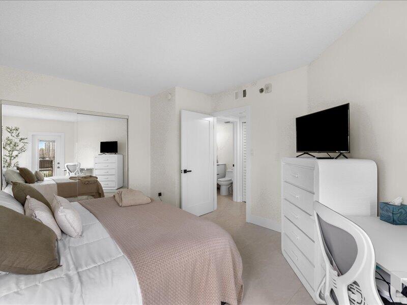 18260 N Bay Road 418 Property Photo 19