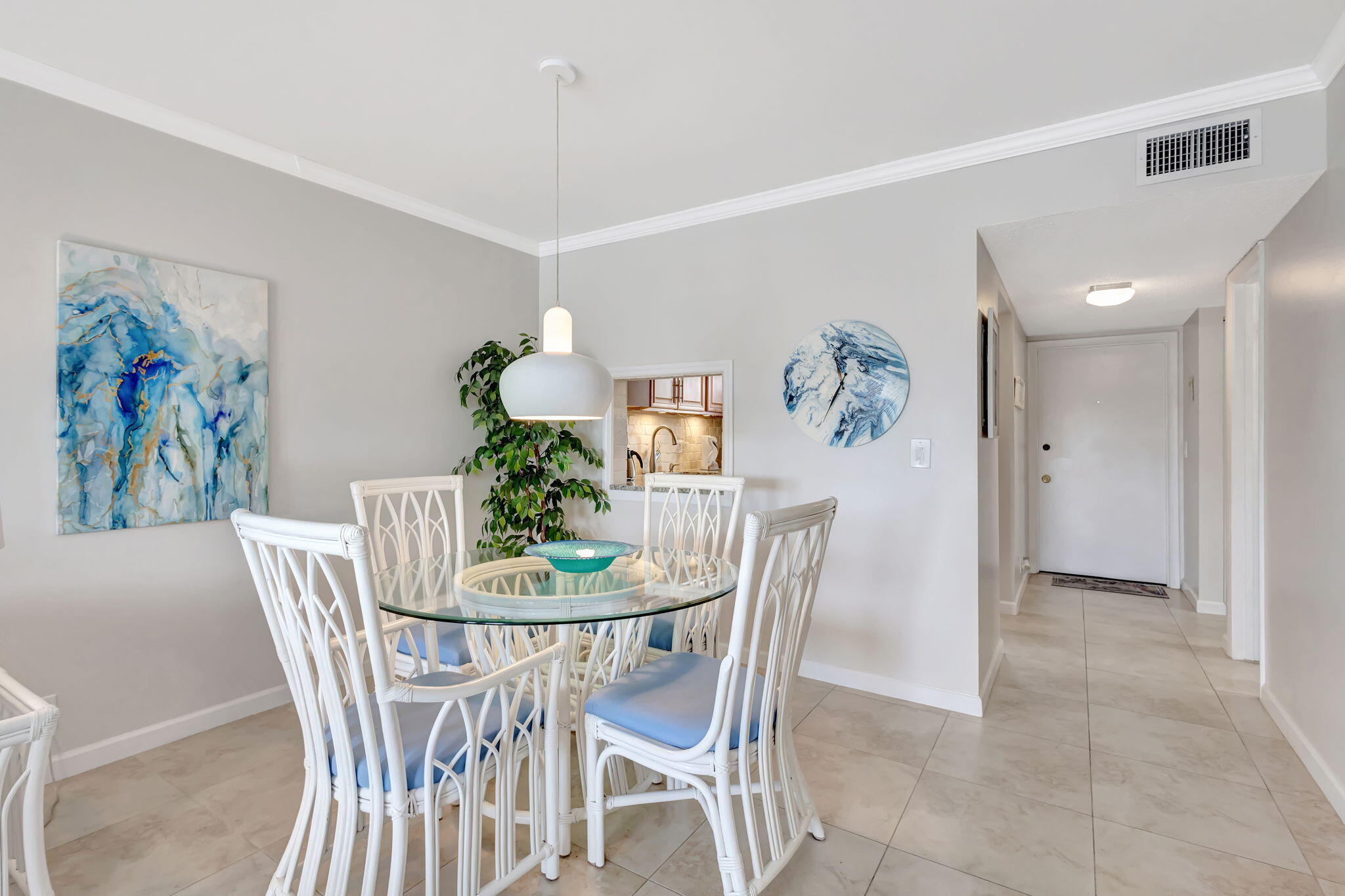 154 Lake Meryl Drive Unit 255 Property Photo 6