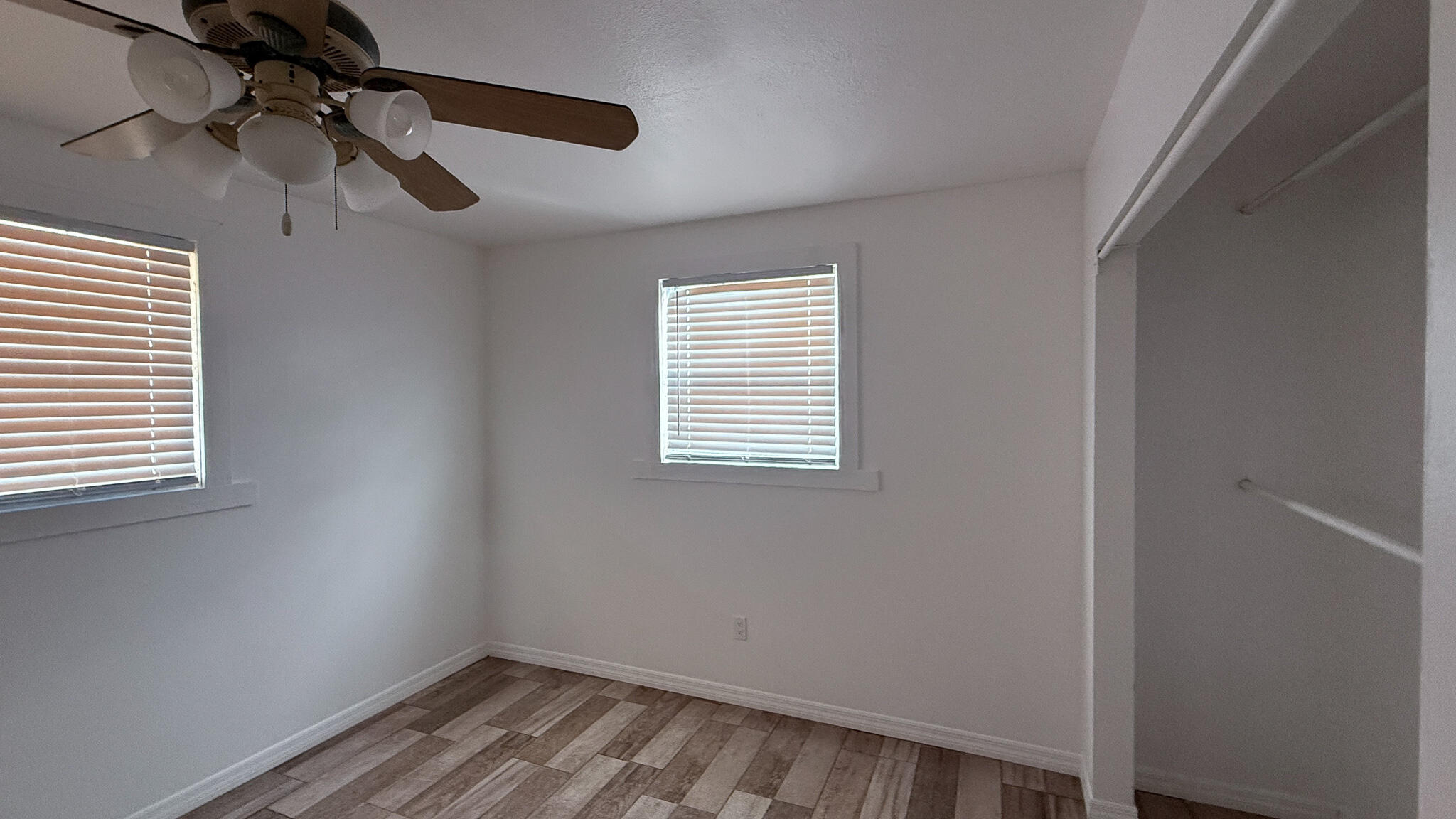 978 Gibraltar Road Property Photo 6