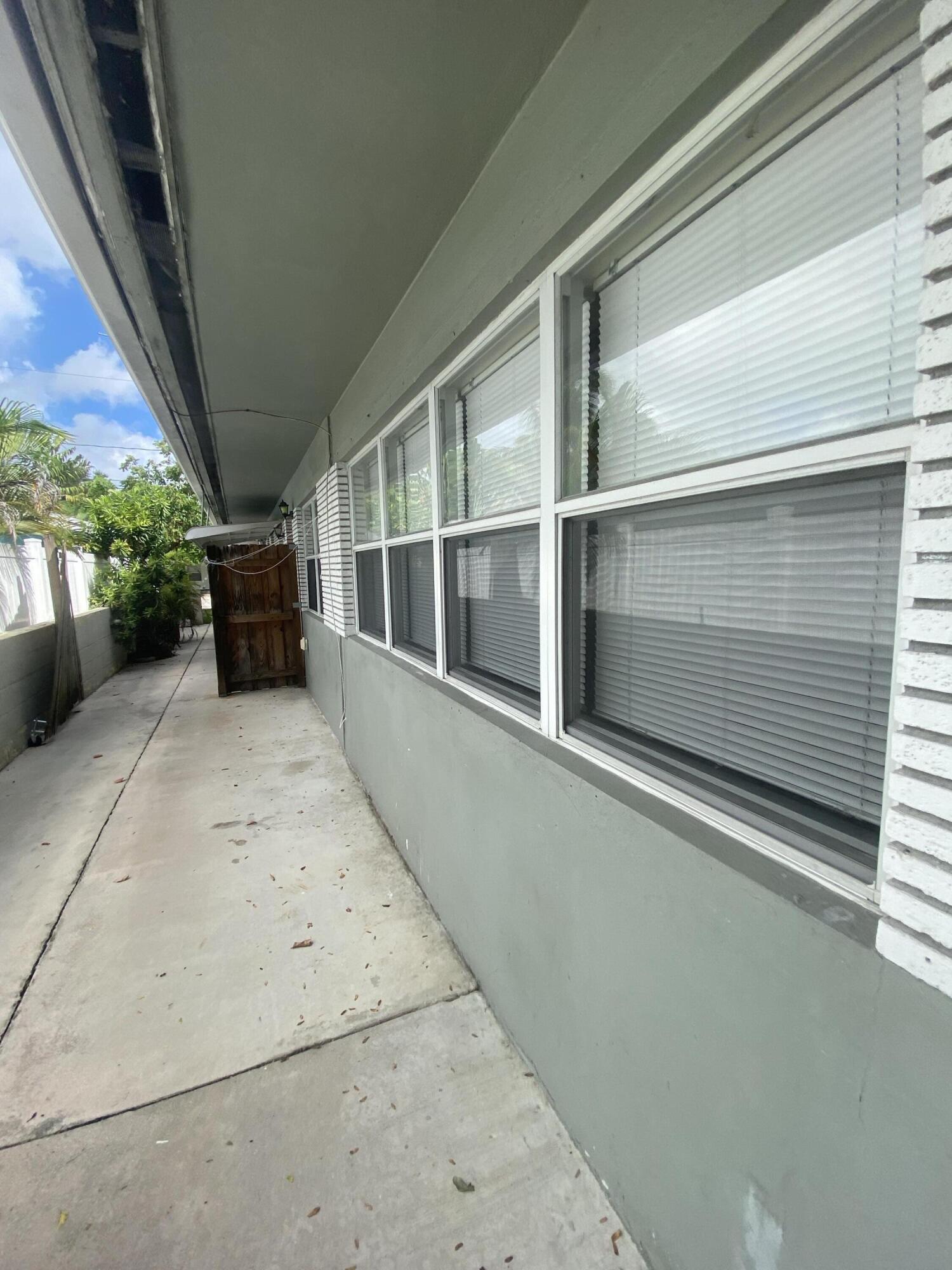 B26033423 Property Photo 29