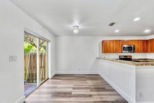 330 Sw 2nd Avenue 14 Property Photo 13