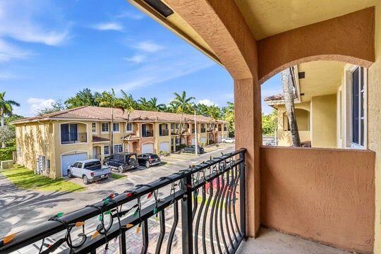 330 Sw 2nd Avenue 14 Property Photo 24