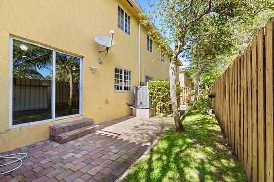 330 Sw 2nd Avenue 14 Property Photo 35