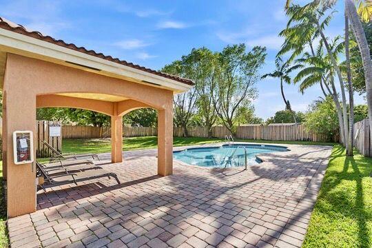 330 Sw 2nd Avenue 14 Property Photo 36