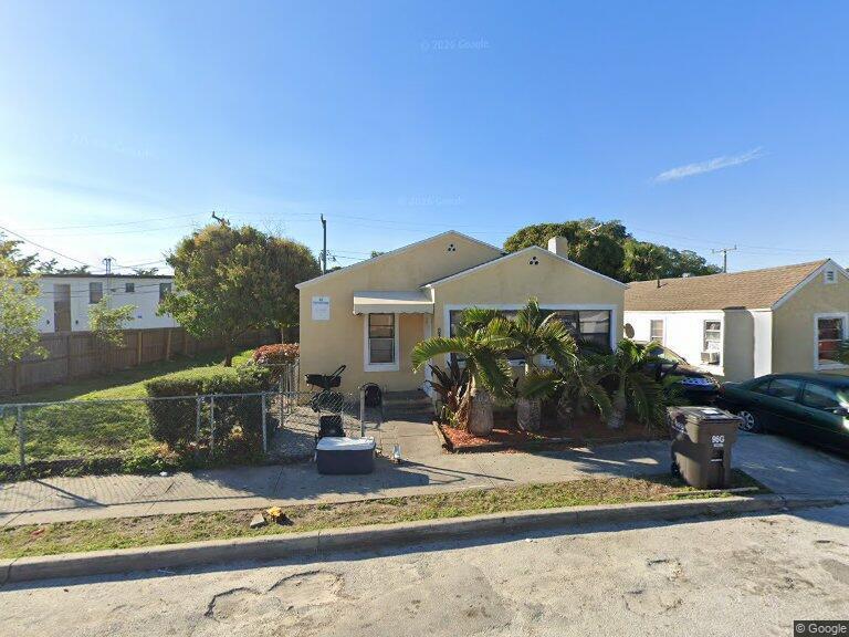 1012 18th Street