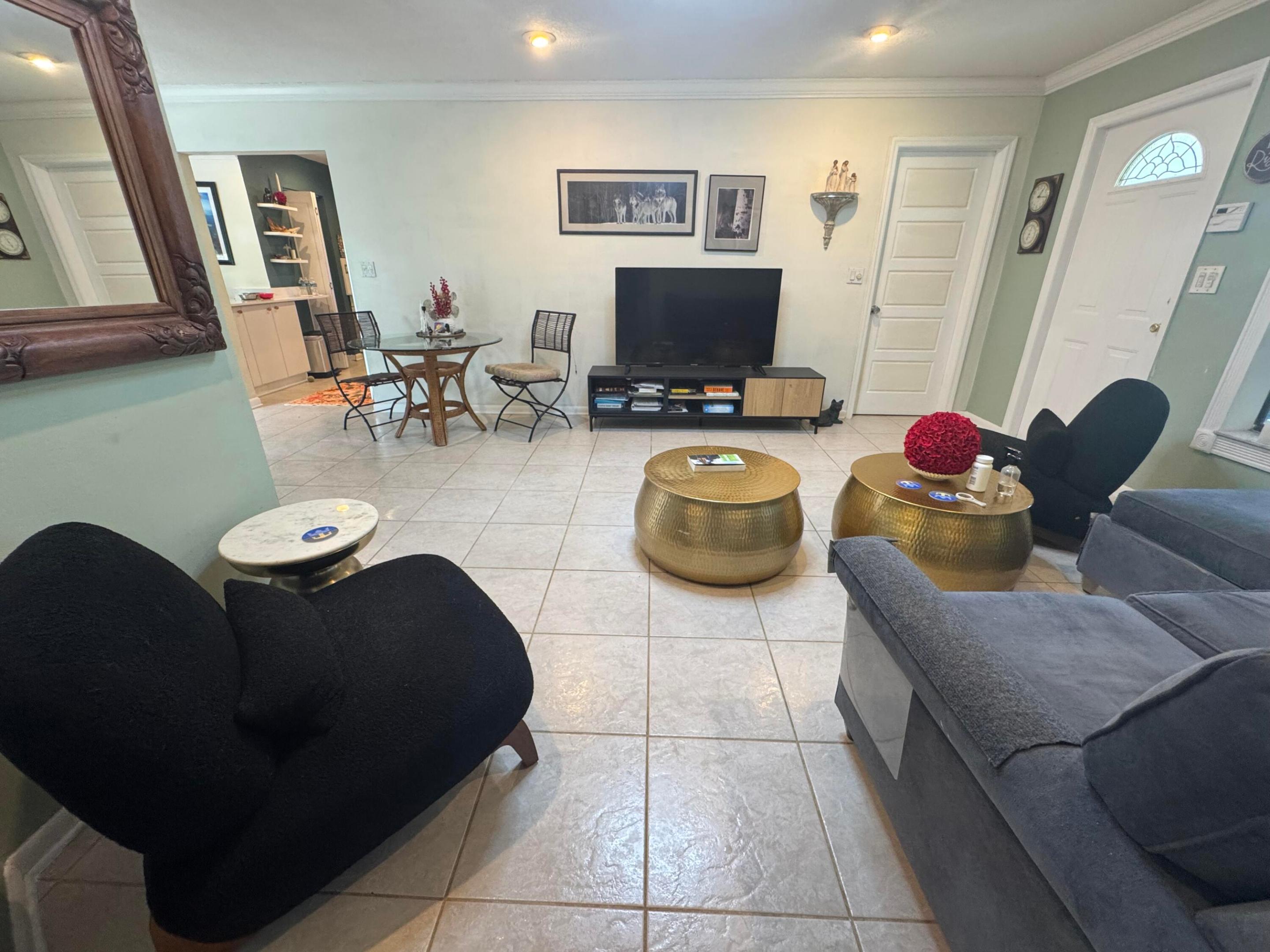 3421 Sw 15th Street Property Photo 11