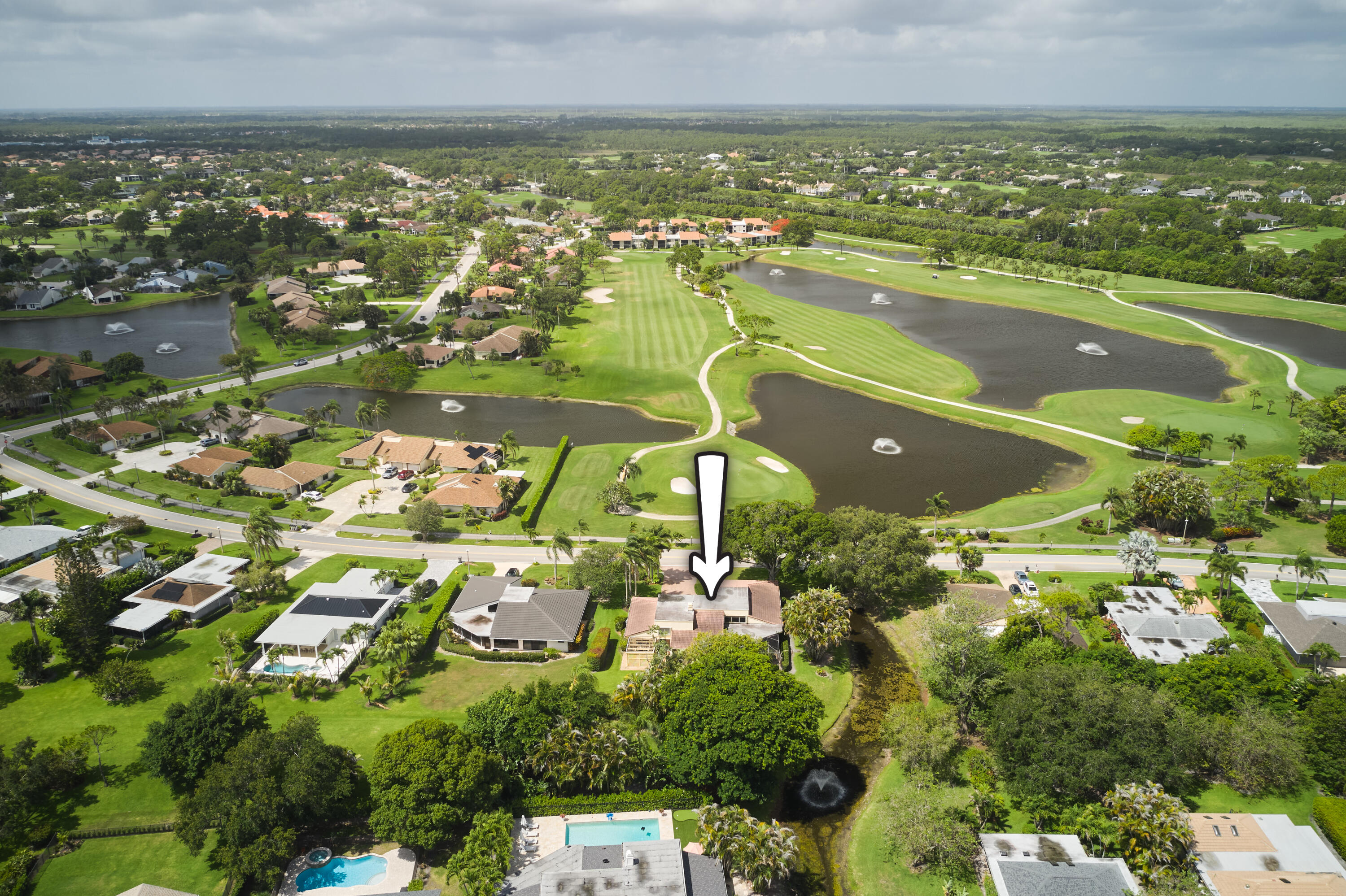 13588 Cross Pointe Drive Property Photo 1