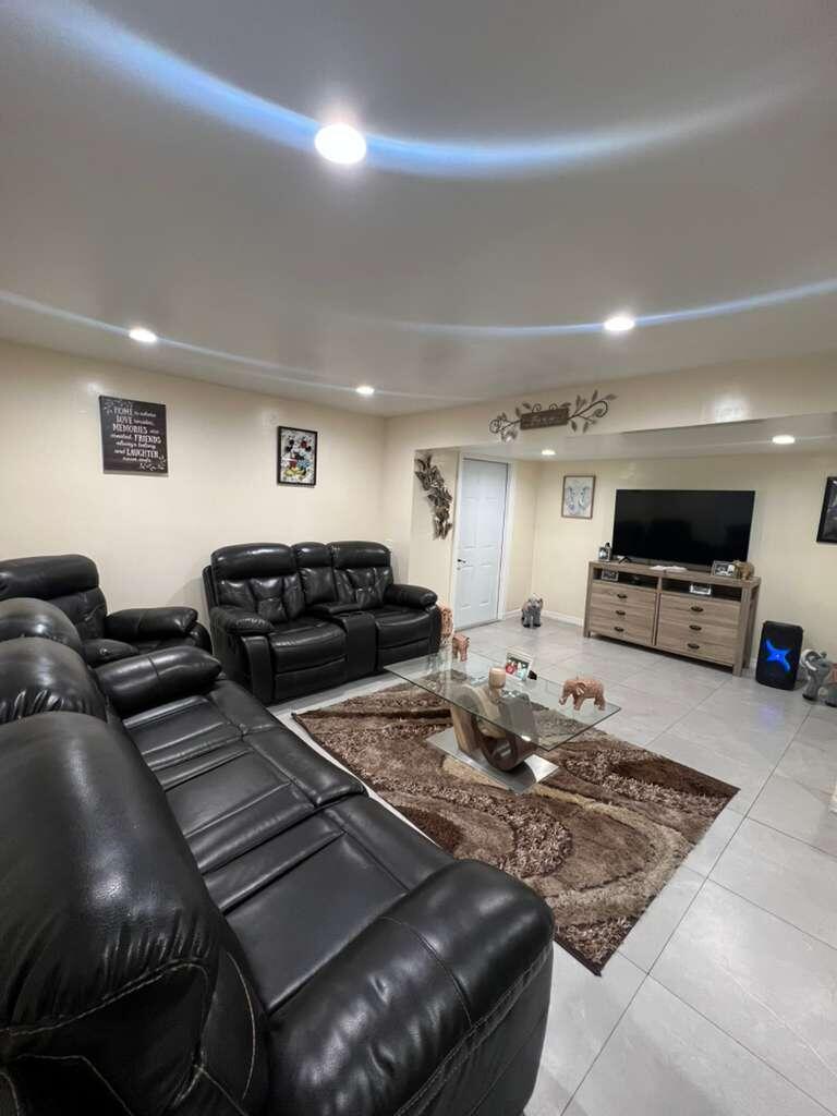 1495 Michelle Drive N 41 Property Photo 3