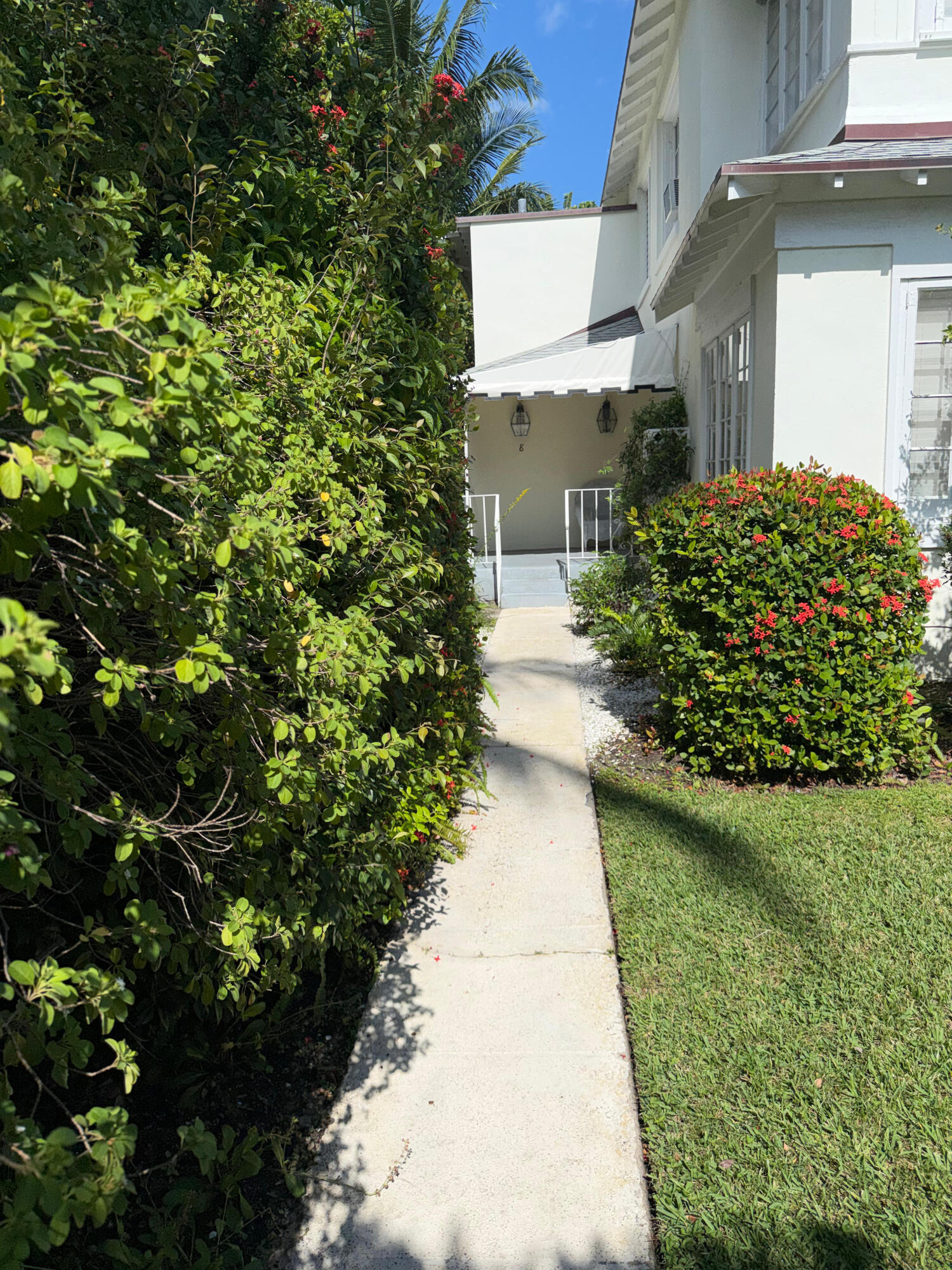 301 Chilean Avenue 0080 Property Photo 2