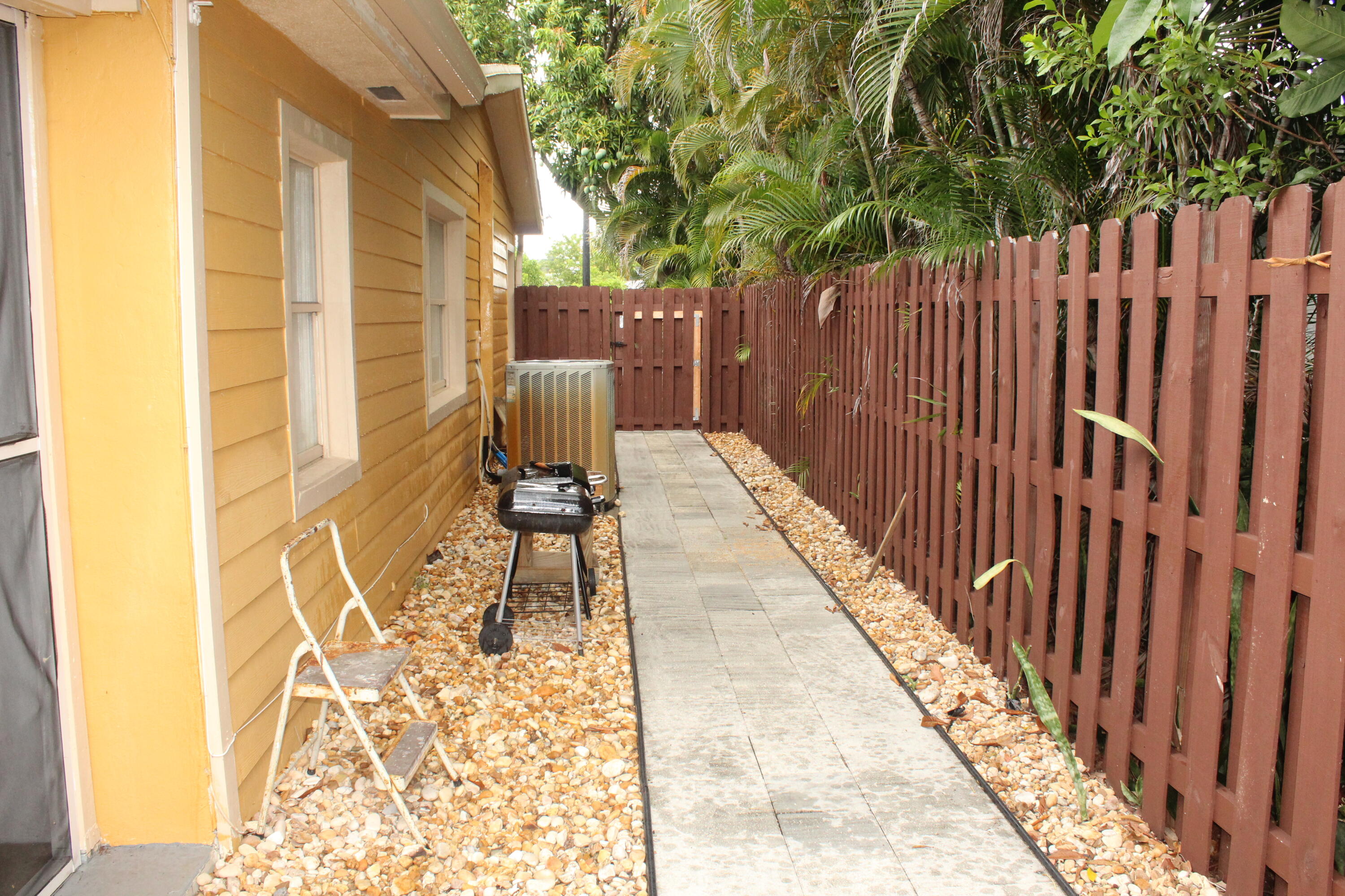 1558 Ne 30th Street Property Photo 28
