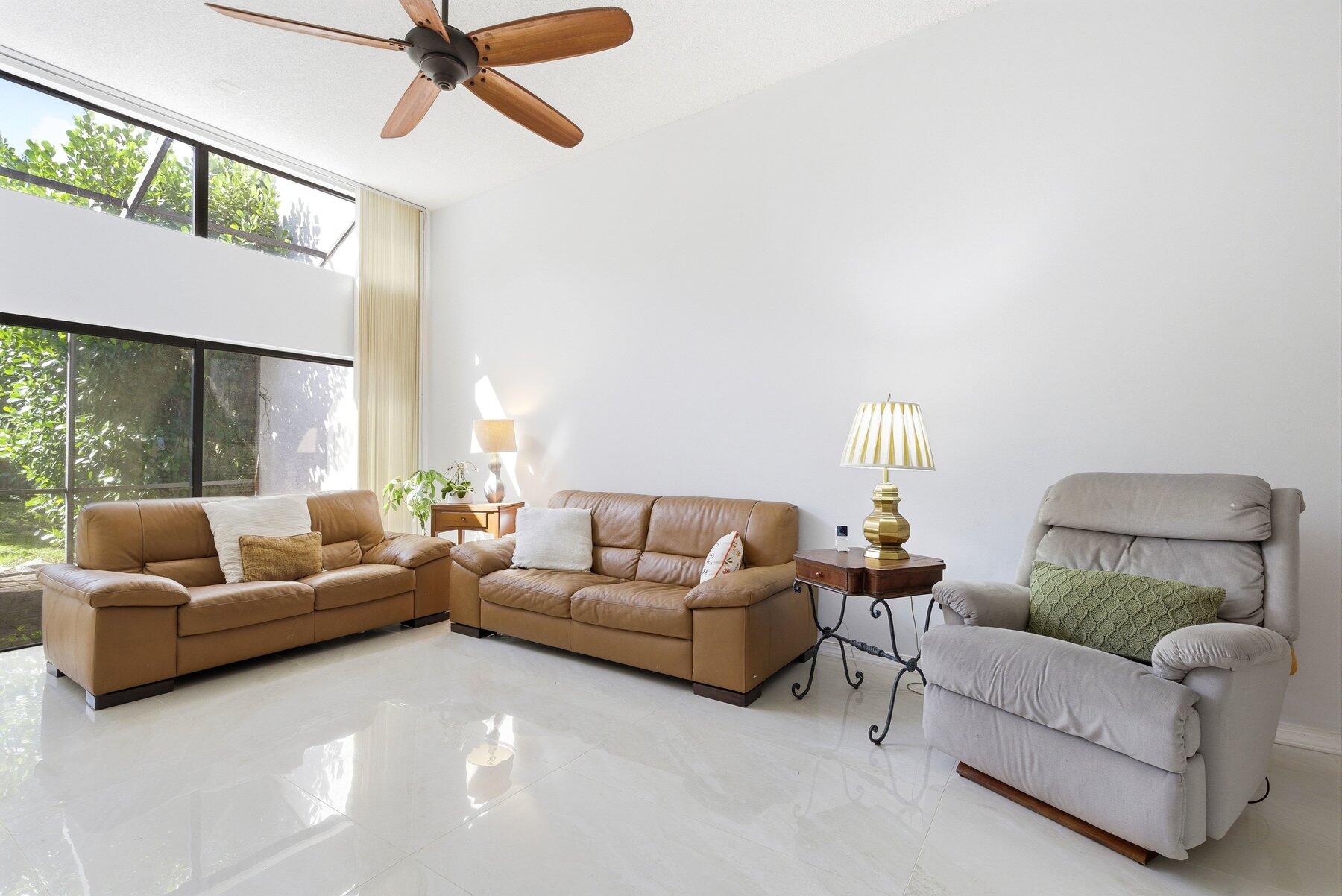 6670 Canary Palm Circle Property Photo 12
