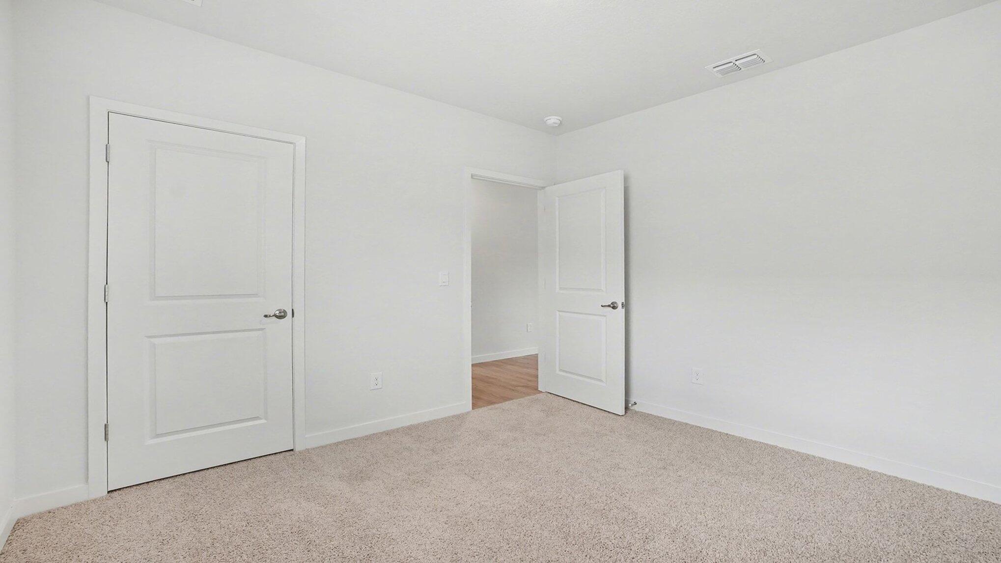 9597 Venetian Square Property Photo 15