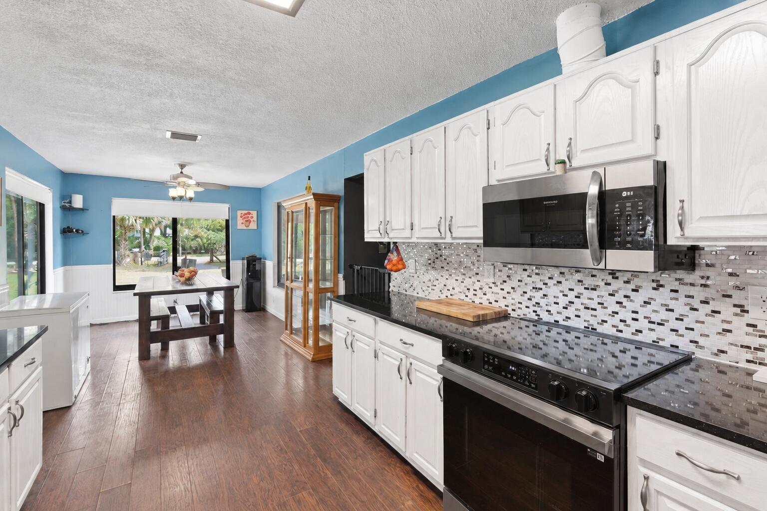 16888 Hialeah Drive W Property Photo 8
