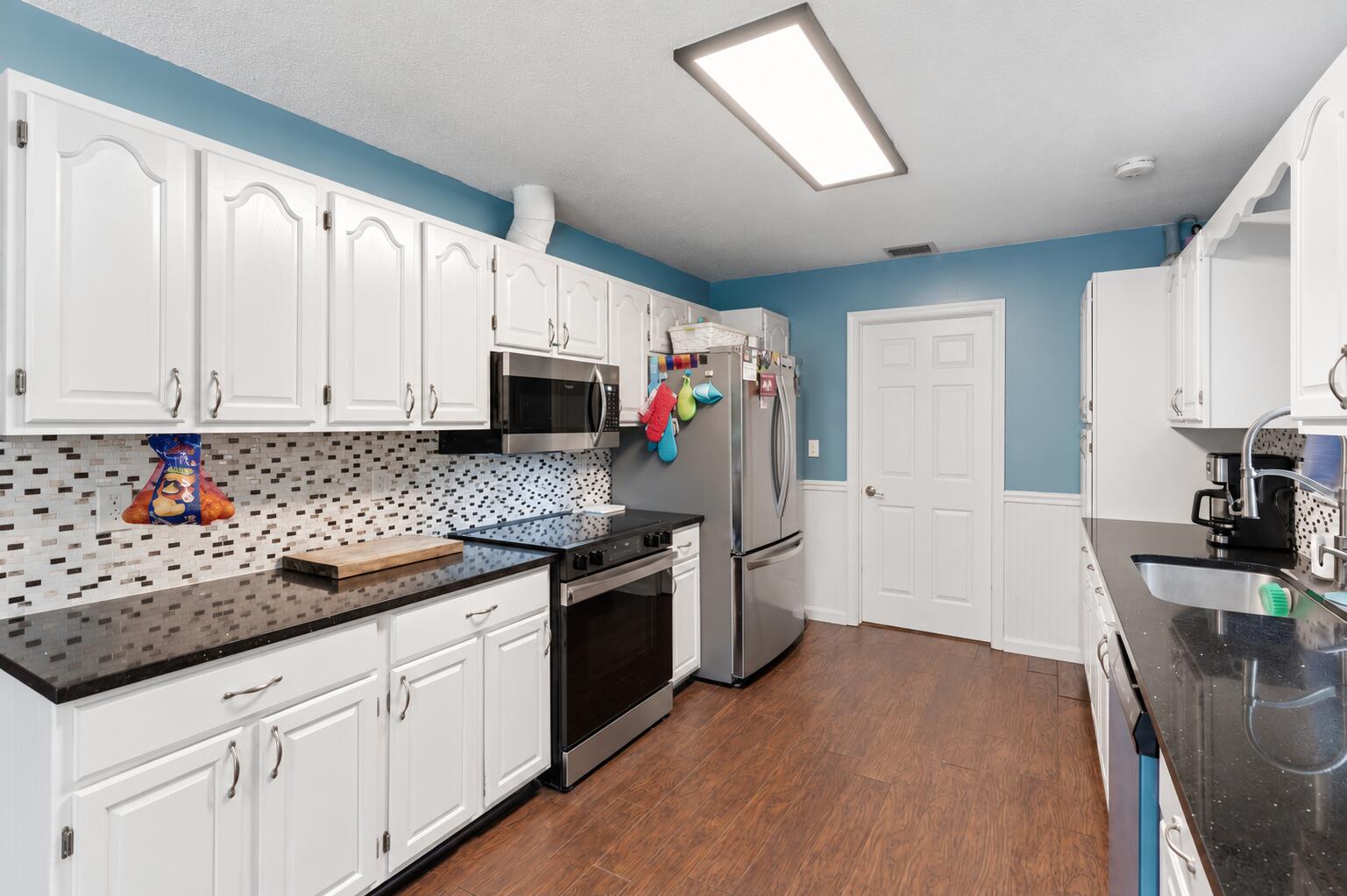16888 Hialeah Drive W Property Photo 9