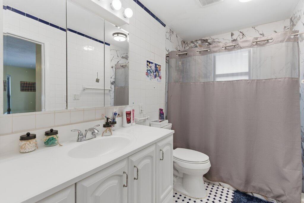 16888 Hialeah Drive W Property Photo 25