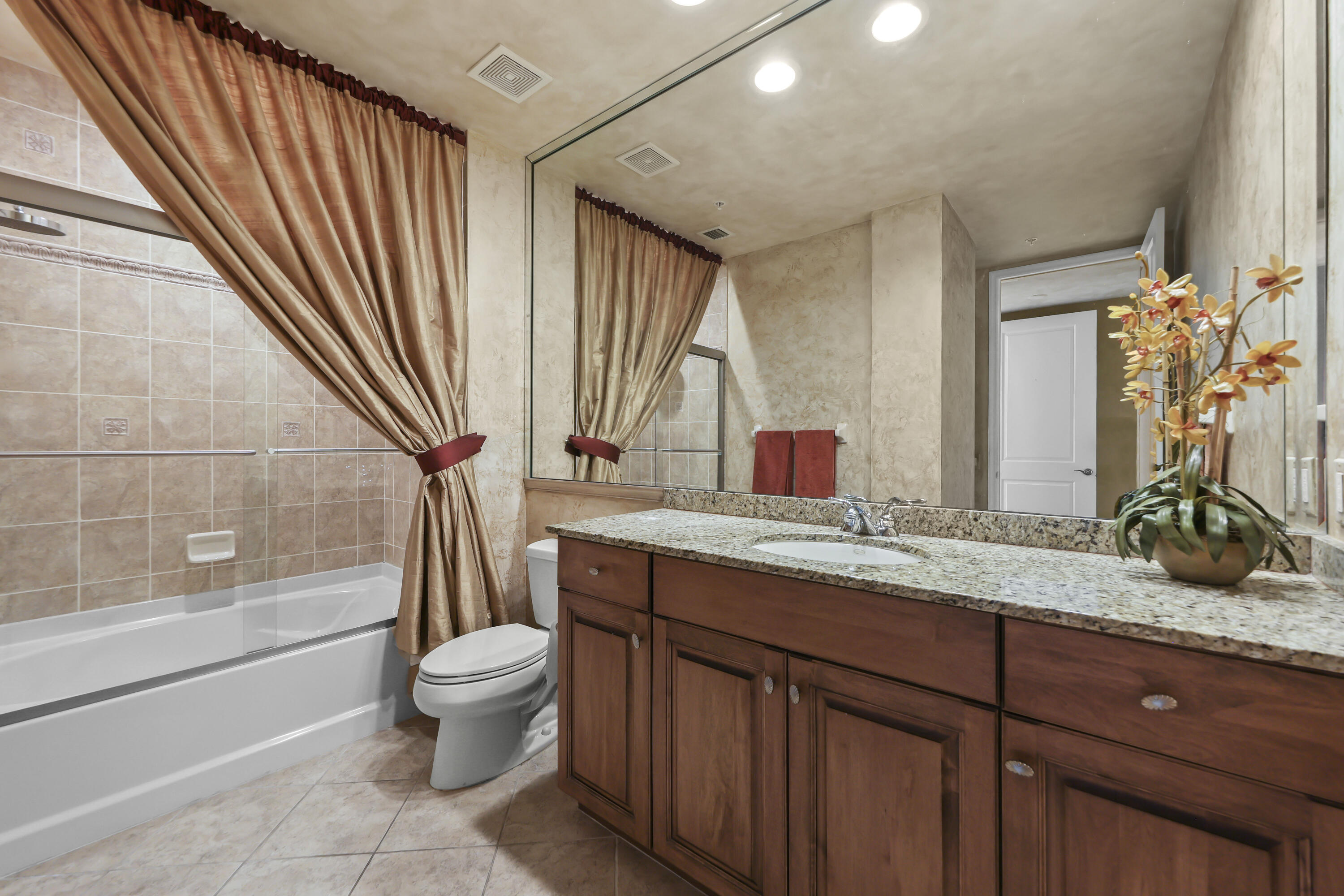 347 N New River Drive E Ph 4 Property Photo 29