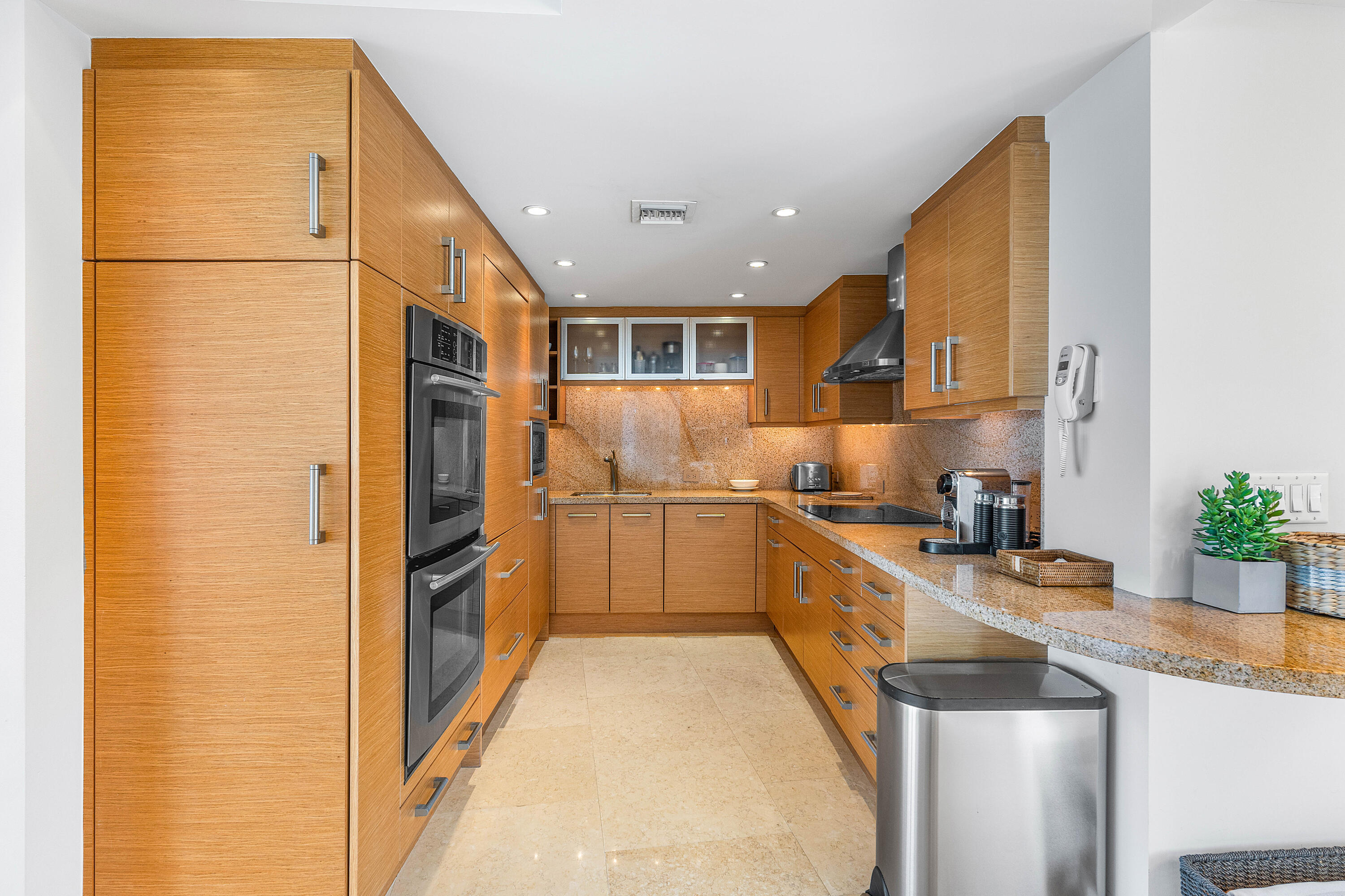 2780 S Ocean Boulevard 401 Property Photo 11