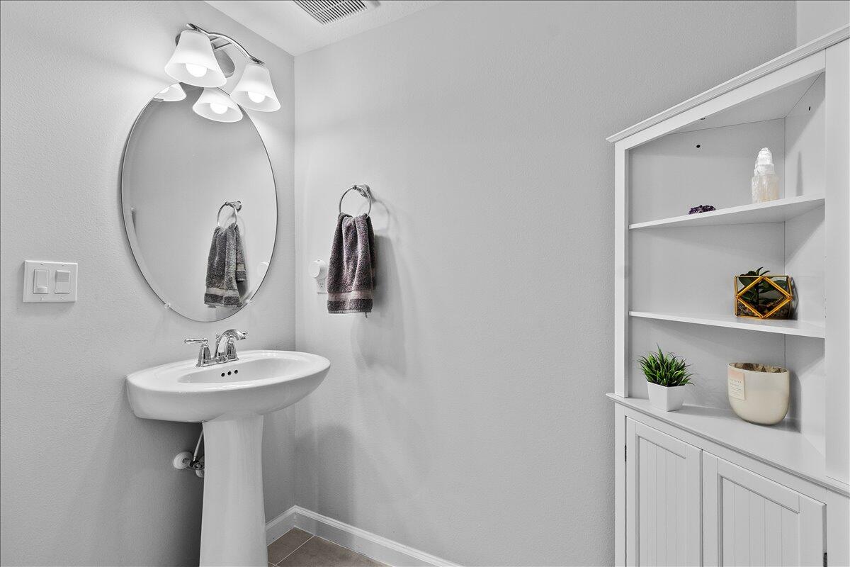16493 Helix Court Property Photo 14