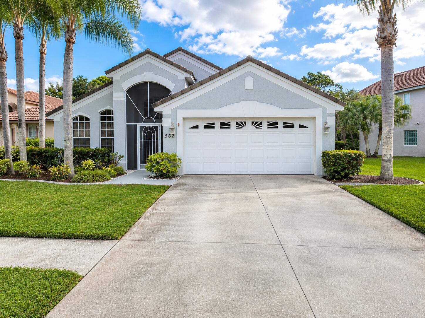 562 SW Saint Martins Cove