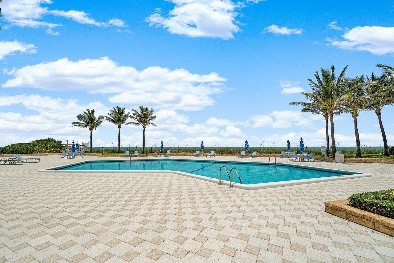 5200 N Ocean Drive 102 Property Photo 21