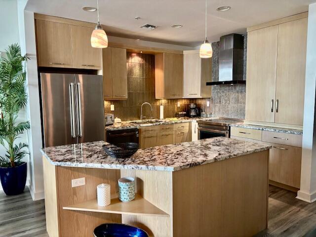 300 S Australian Avenue 328 Property Photo 1