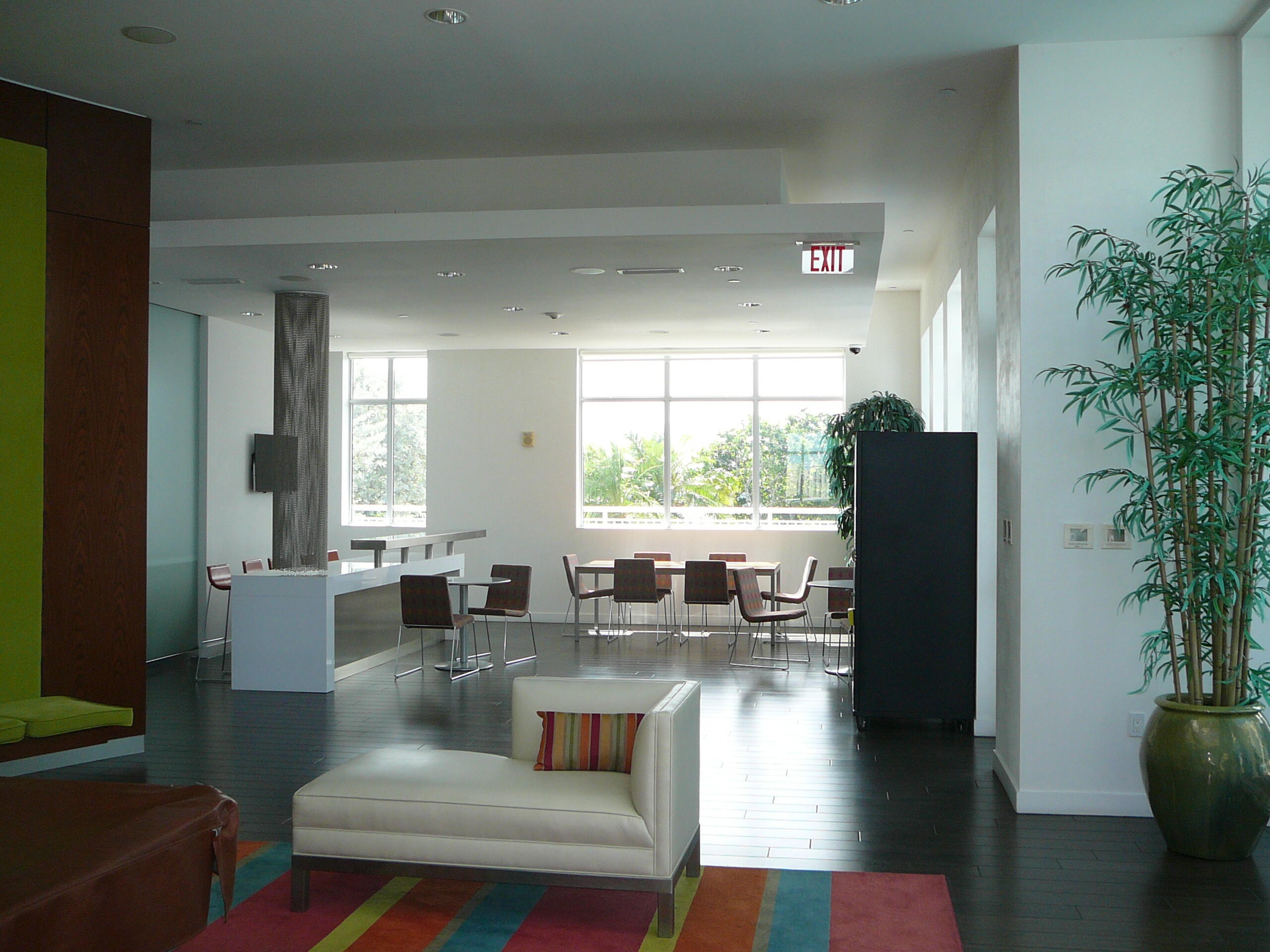 300 S Australian Avenue 328 Property Photo 26