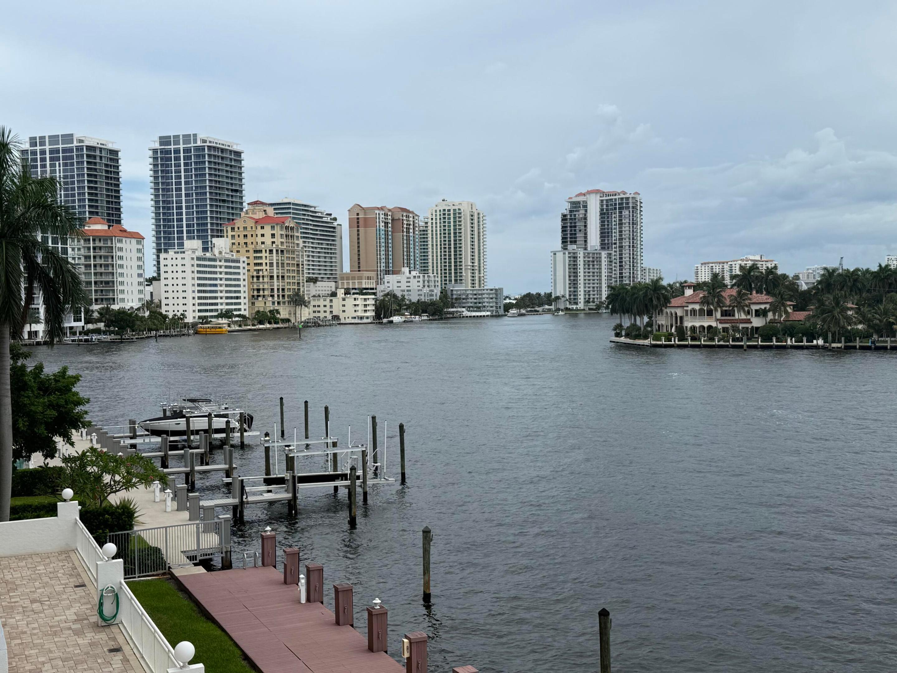 511 Bayshore Drive 405 Property Photo 20