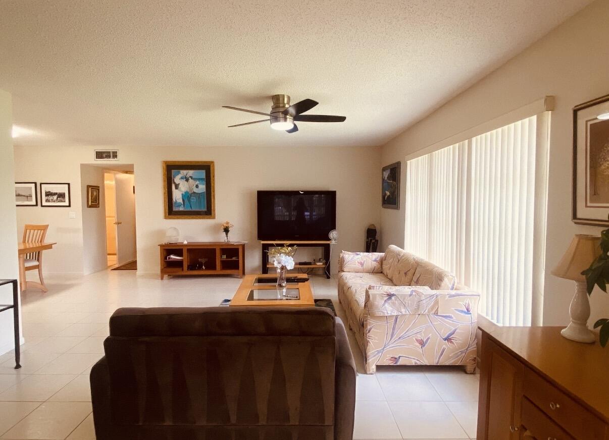 5126 Lakefront Boulevard D Property Photo 4