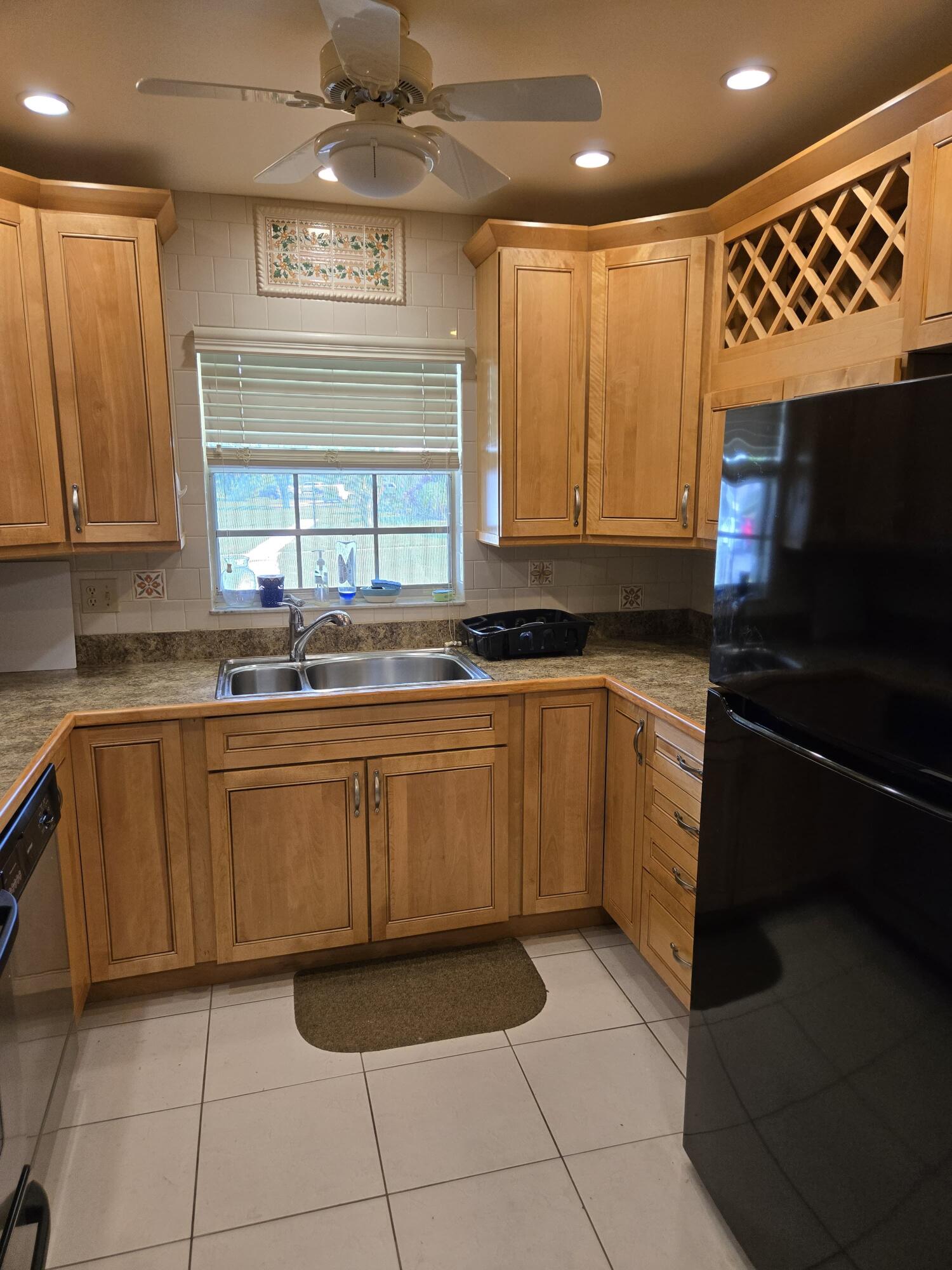 5126 Lakefront Boulevard D Property Photo 8