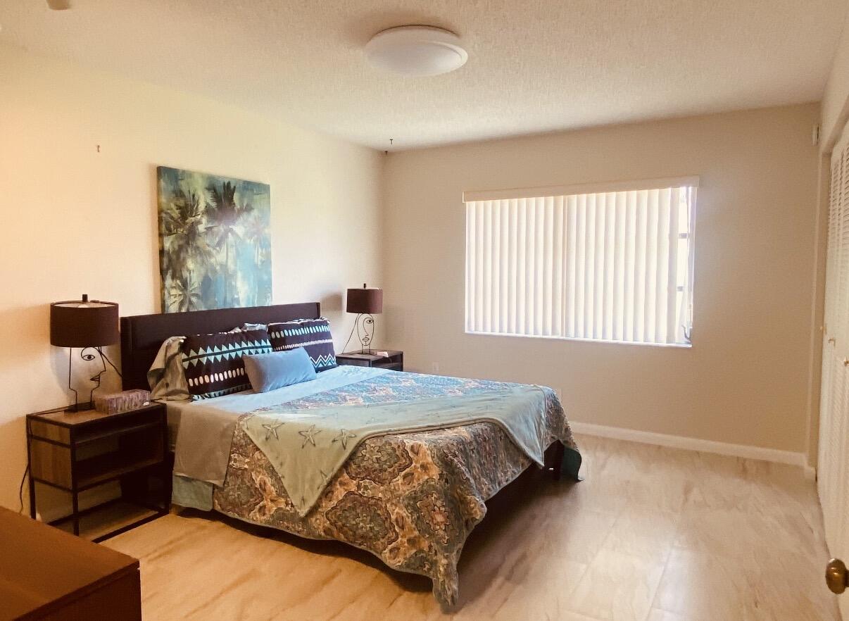 5126 Lakefront Boulevard D Property Photo 11