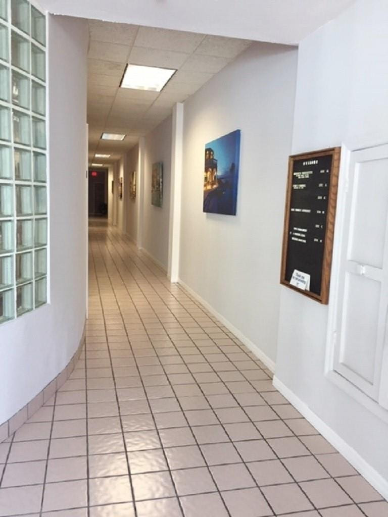 2012 Hollywood Bl D Property Photo 3