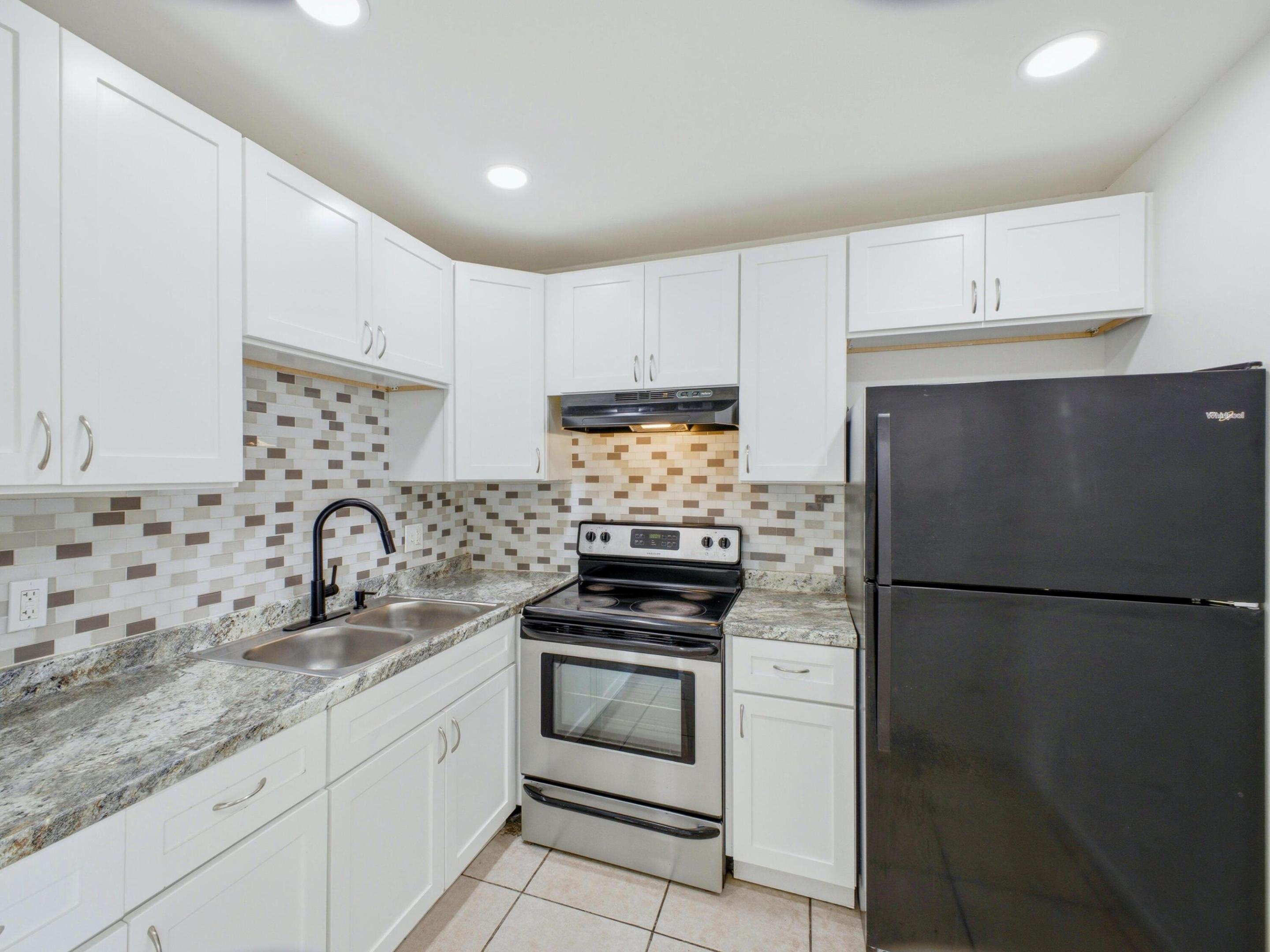 6289 Lear Drive 206 Property Photo 6