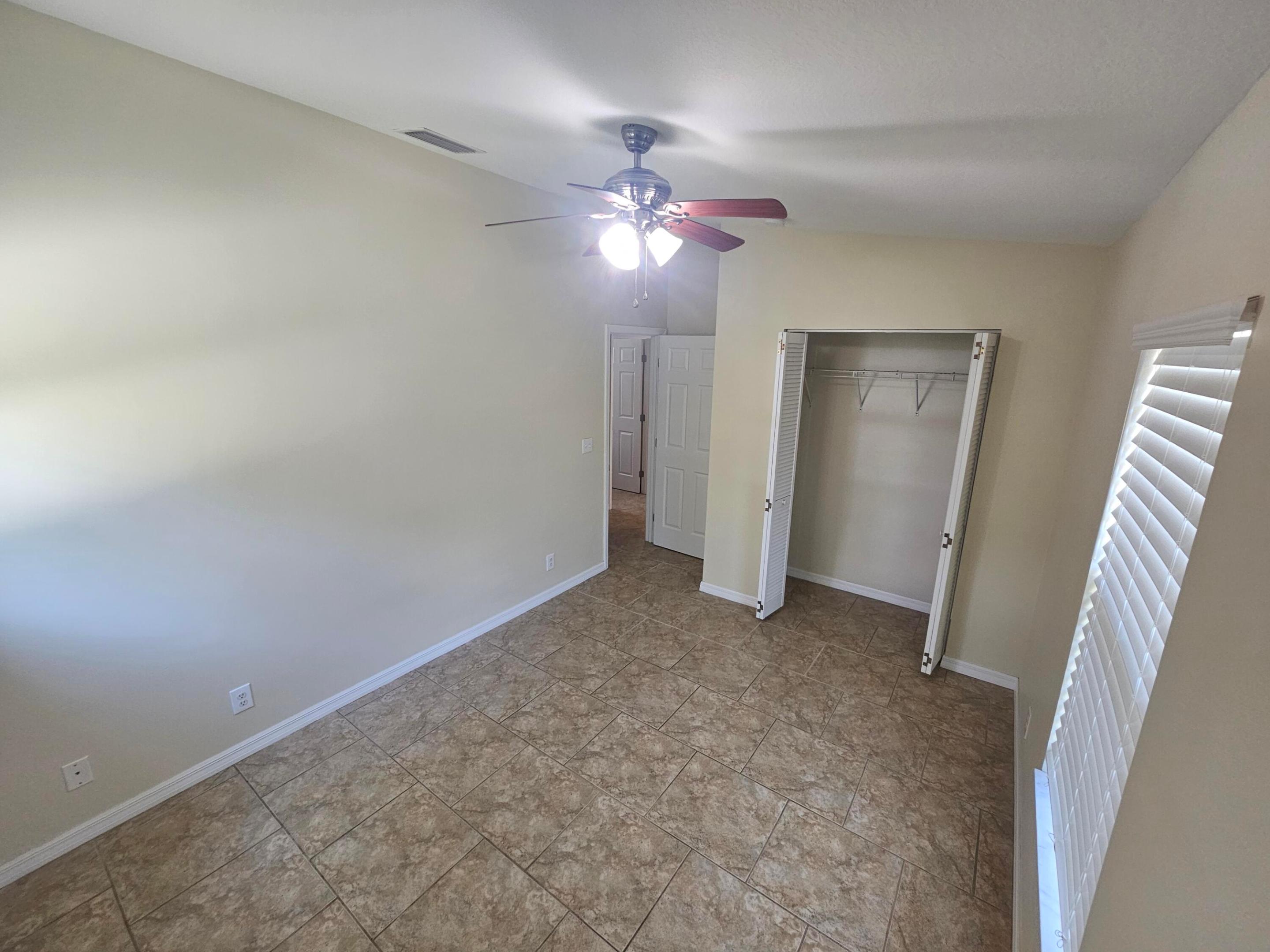 1749 Ne 2nd Street Property Photo 15