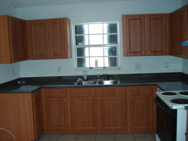 1880 Nw 8th Street Property Photo 6