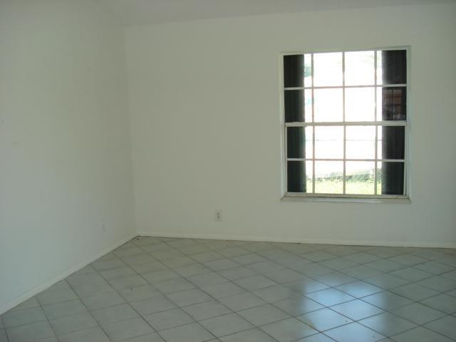 1880 Nw 8th Street Property Photo 7
