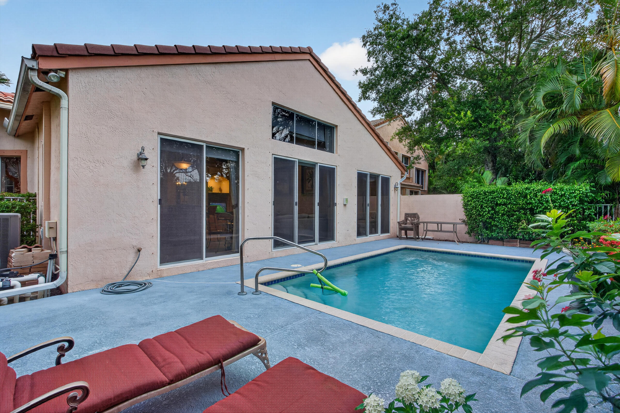 4889 N Classical Boulevard Property Photo 13