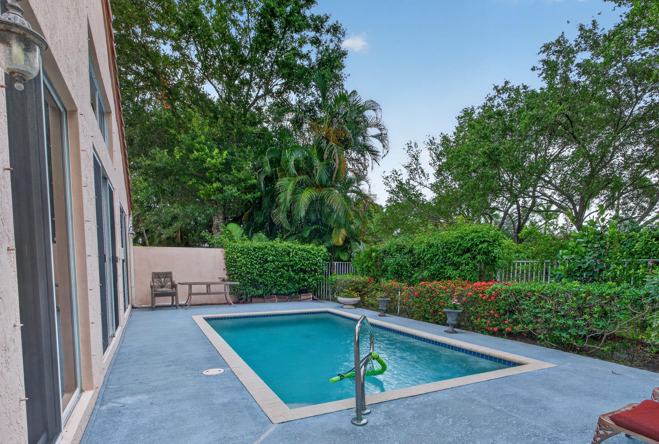 4889 N Classical Boulevard Property Photo 15