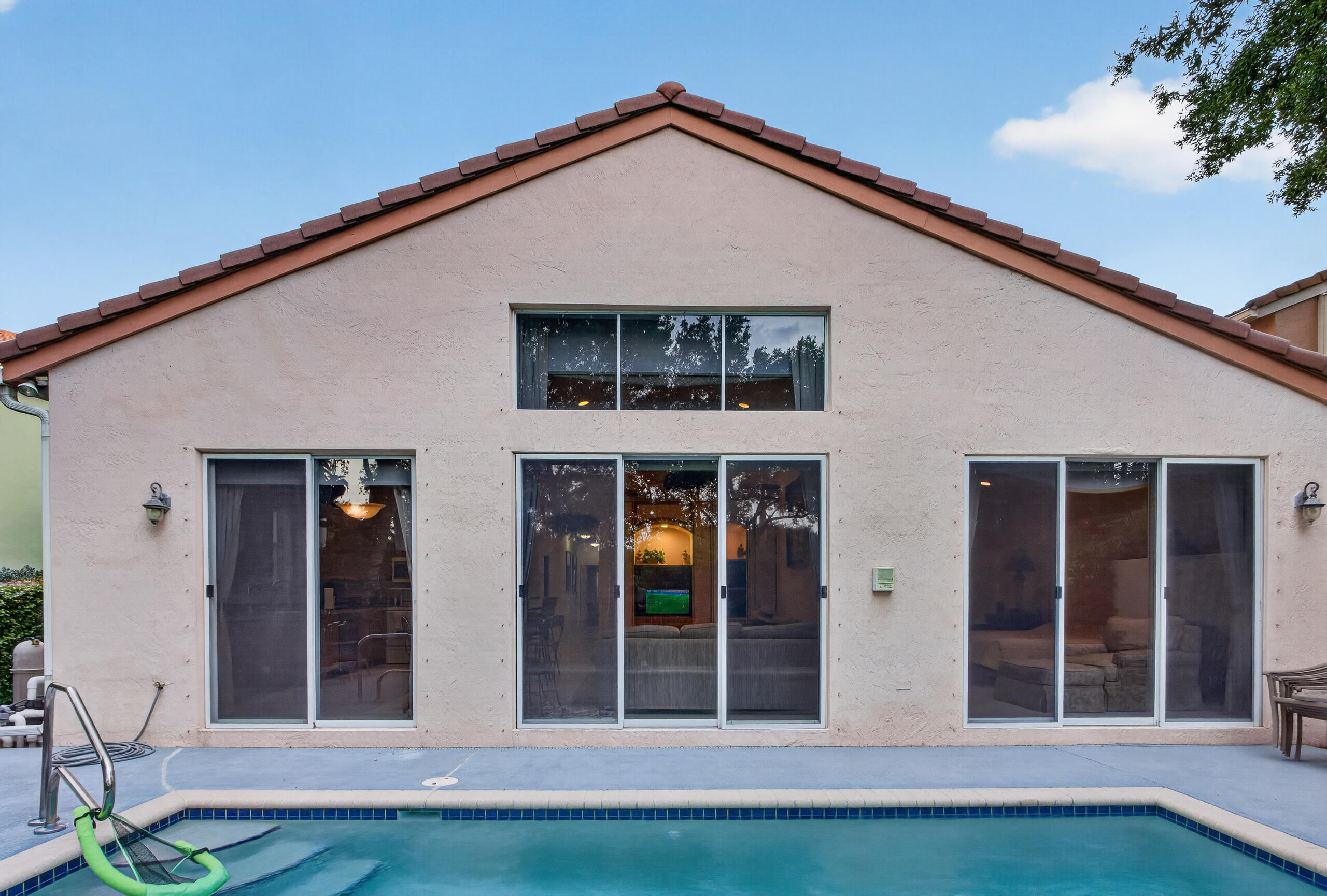 4889 N Classical Boulevard Property Photo 16