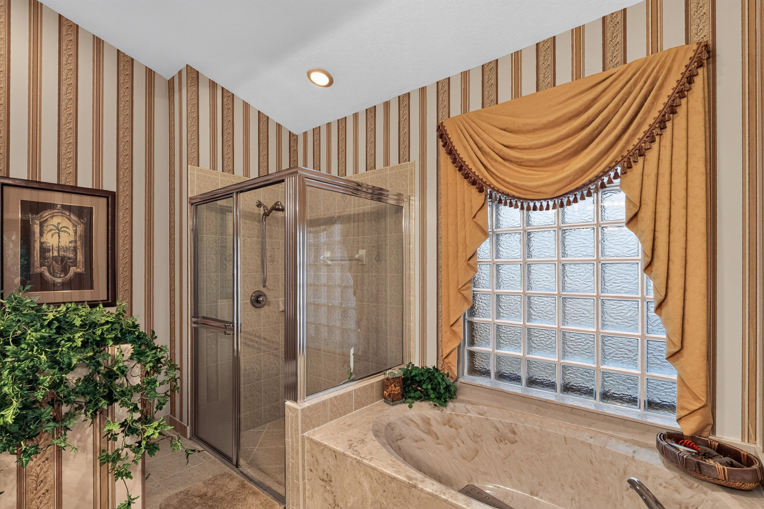 4889 N Classical Boulevard Property Photo 38