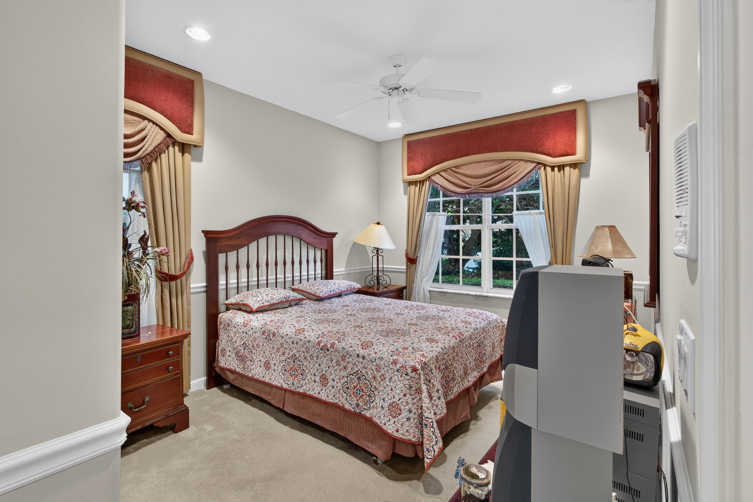 4889 N Classical Boulevard Property Photo 47