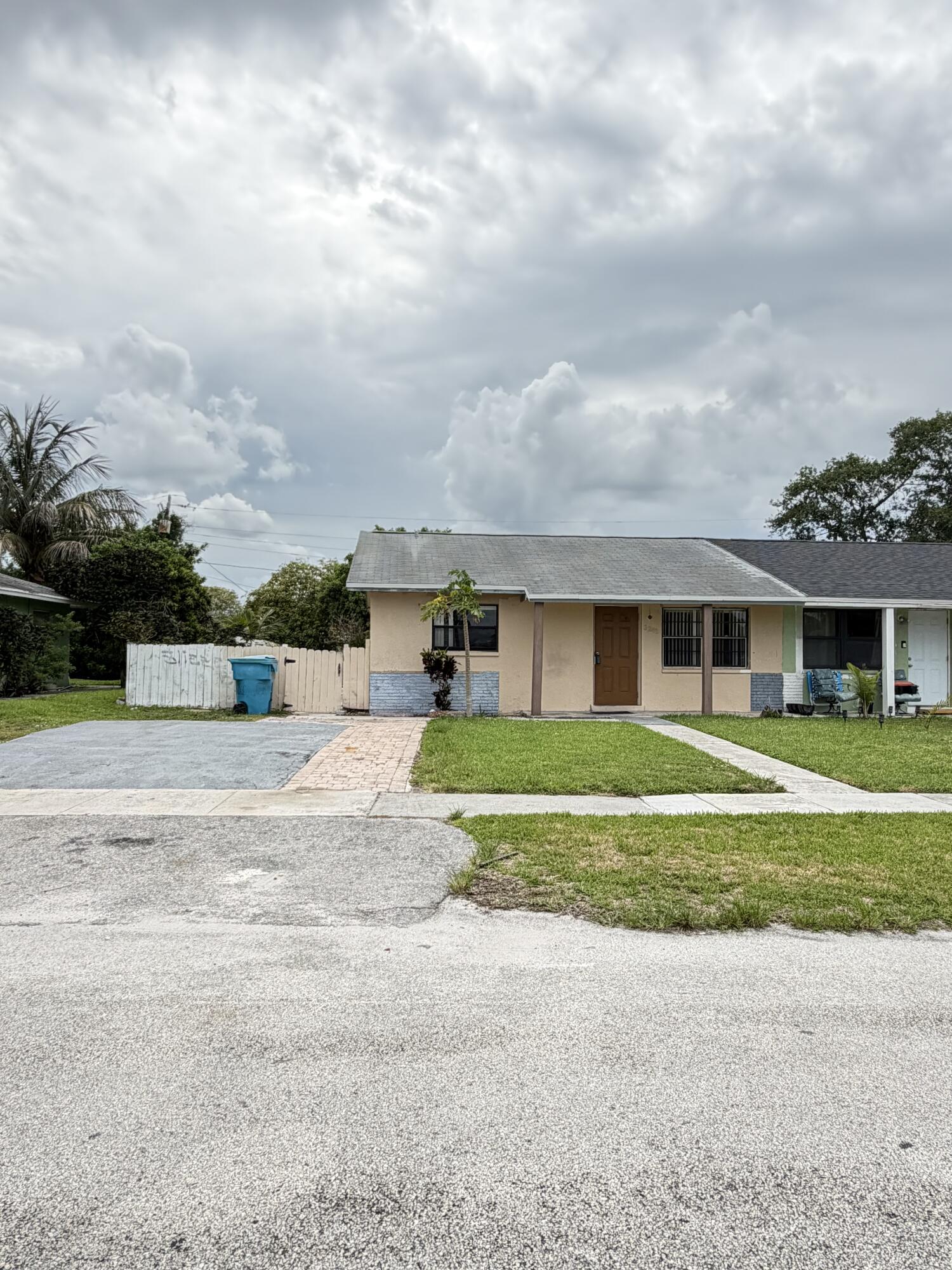 3243 Grove Road Property Photo 2