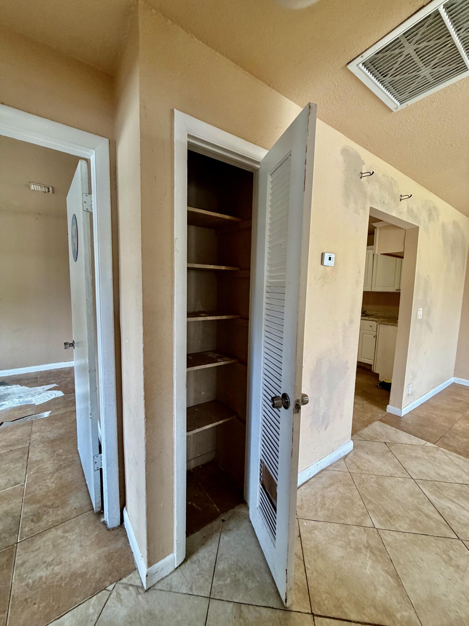 3243 Grove Road Property Photo 13
