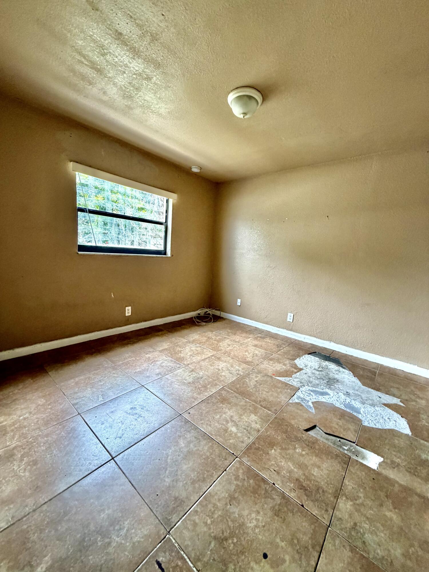 3243 Grove Road Property Photo 15