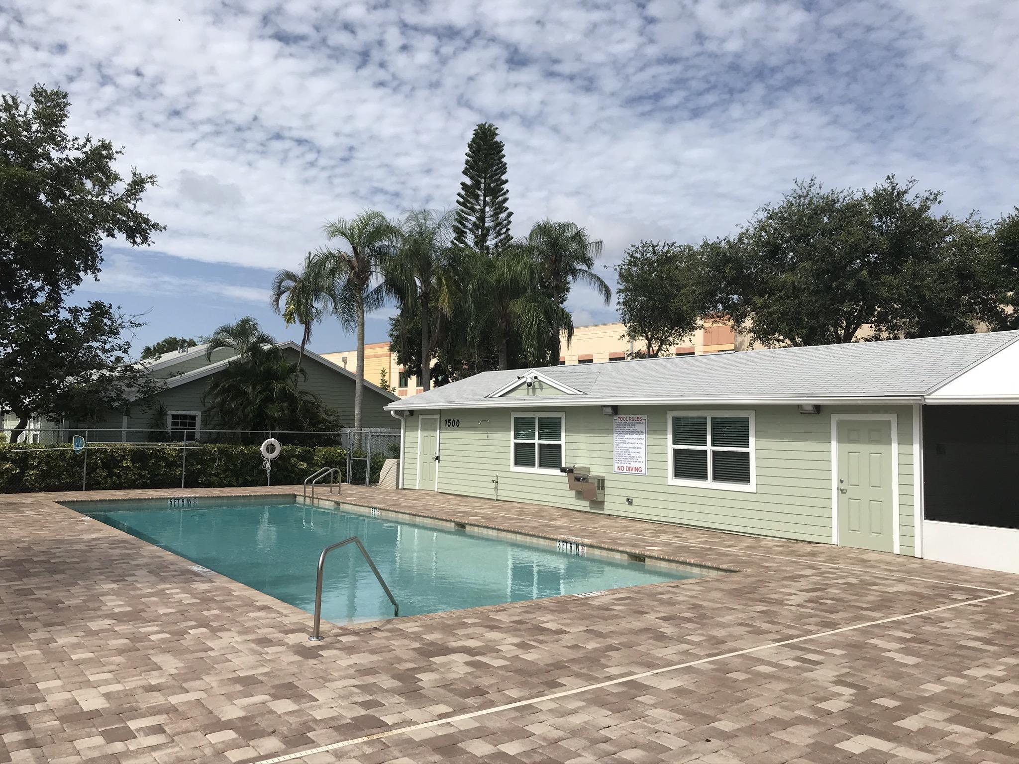 1534 Royal Forest Court Property Photo 1