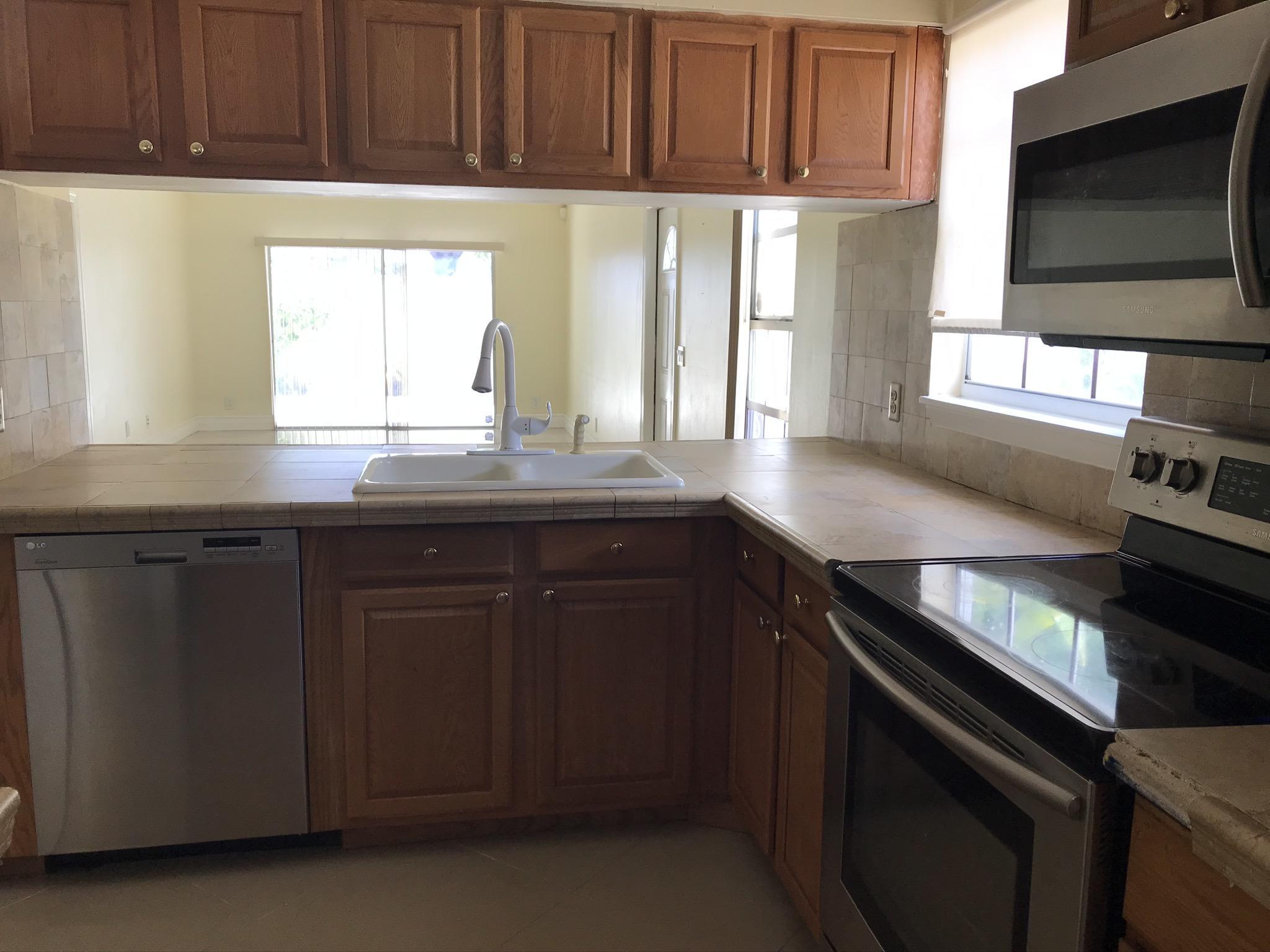 1534 Royal Forest Court Property Photo 6