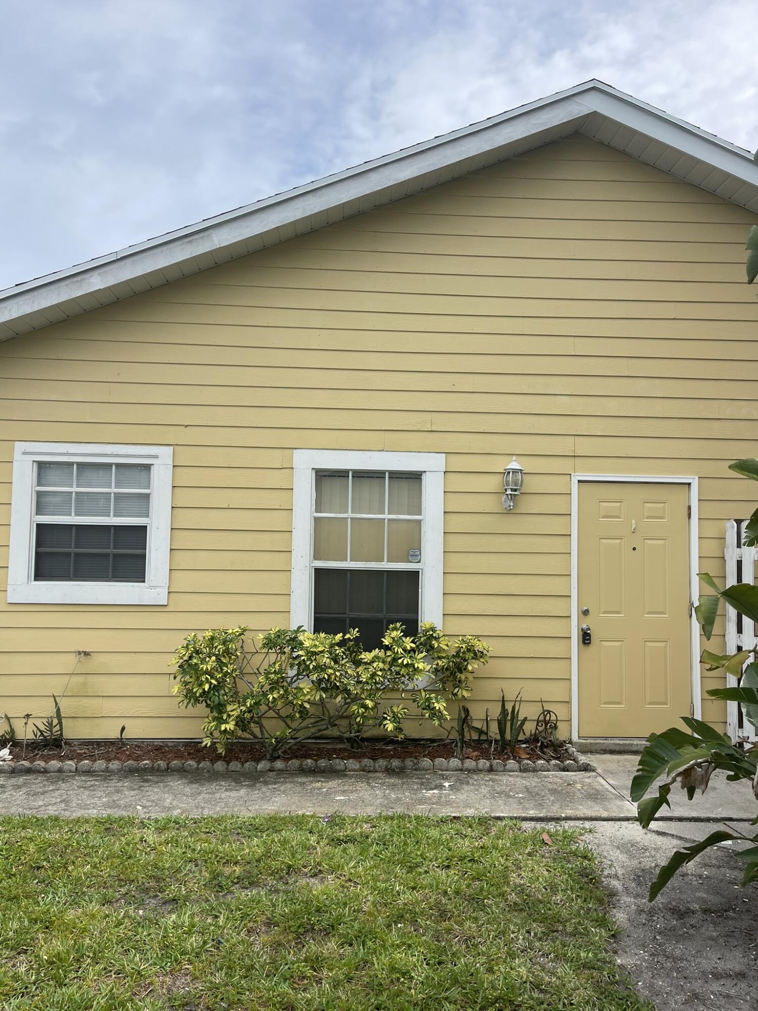 1534 Royal Forest Court Property Photo 17